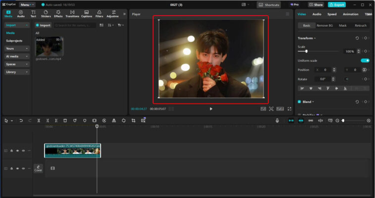 Mở ứng dụng CapCut và tải vào video bạn muốn chỉnh sửa